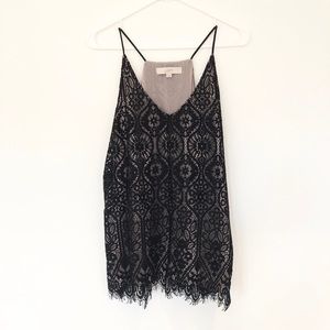 Lace black sleeveless top